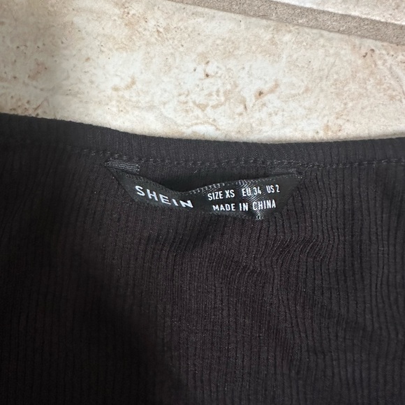 Women's ruched crop tees - Picture 8 of 9